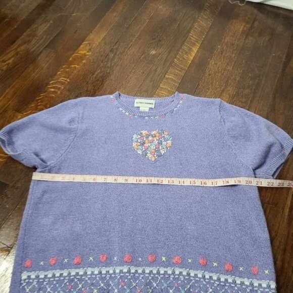 Vintage 90s Embroidered Heart Grandmacore Purple Top - Picture 7 of 10